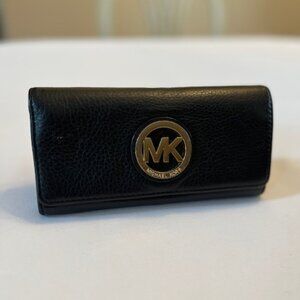 MICHAEL KORS | Fulton Black Pebbled Leather Carryall Wallet